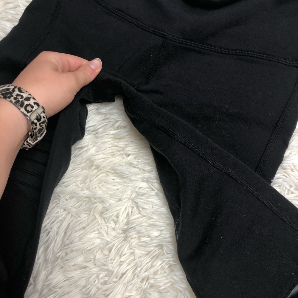 Alo yoga High-Waist Moto Legging - Picture 12 of 12